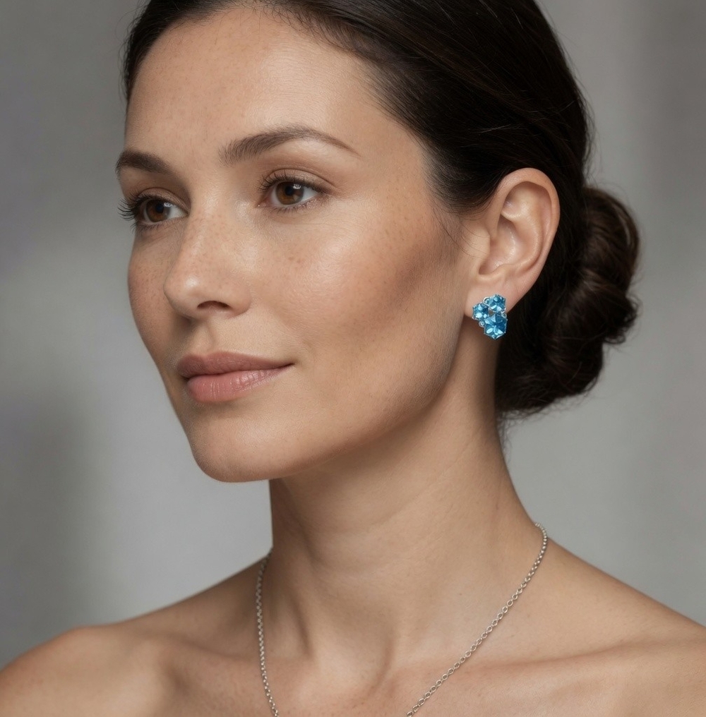 Silver Toned Blue Crystal Geometric Gemstone Cluster Stud Earrings NWOT